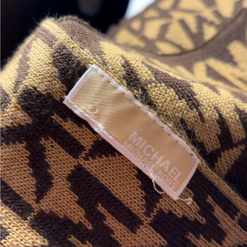 Miachel Kors Scarf